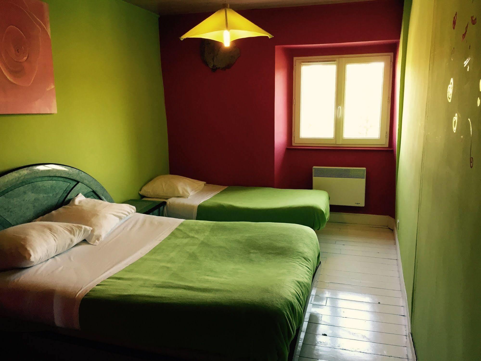 Le Chateau D'orleix Guest house Orleix